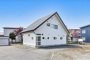 THE VILLAGE 1001