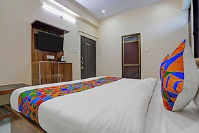 Fabhotel Dwarika Inn