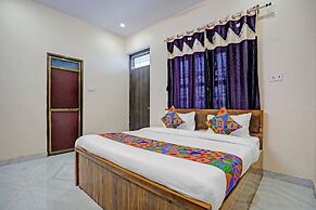 Fabhotel Dwarika Inn