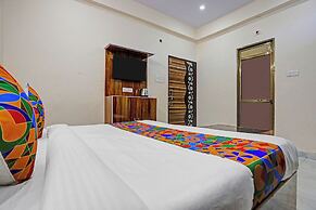 Fabhotel Dwarika Inn