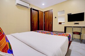 Fabhotel Majestic Crest