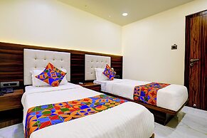 Fabhotel Majestic Crest