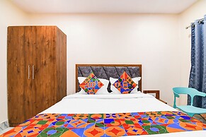 Fabhotel Adhiraj Inn