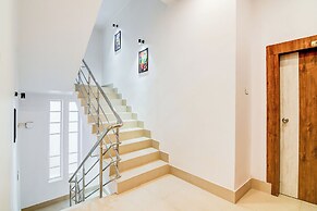 Fabhotel Adhiraj Inn