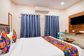 Fabhotel Adhiraj Inn