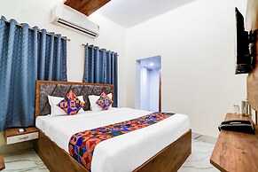 Fabhotel Adhiraj Inn