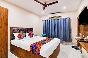 Fabhotel Adhiraj Inn