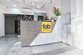 Fabhotel Kamari Inn