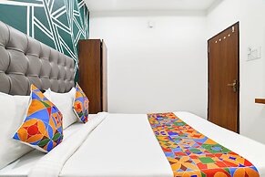 Fabhotel Kamari Inn