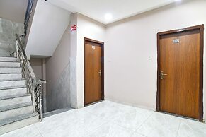 Fabhotel Kamari Inn