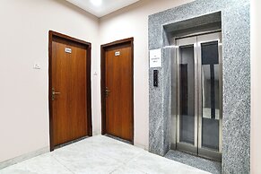 Fabhotel Kamari Inn