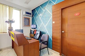 Fabhotel Ecr’S Royal Elite