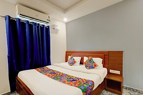 Fabhotel Ecr’S Royal Elite