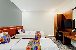 Fabhotel Ecr’S Royal Elite