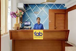 Fabhotel Ecr’S Royal Elite
