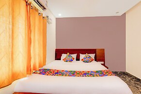 Fabhotel Ecr’S Royal Elite