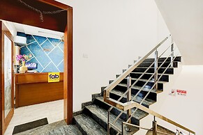Fabhotel Ecr’S Royal Elite