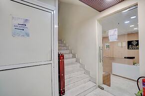 Fabhotel Aliza