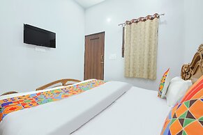 Fabhotel City Charm