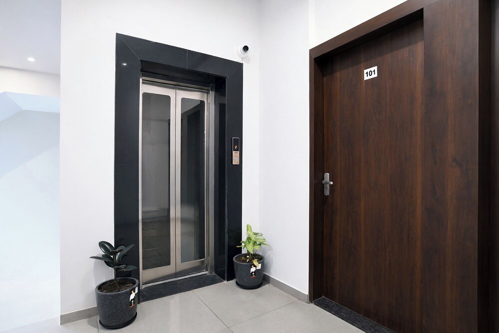 Fabhotel Olive Inn
