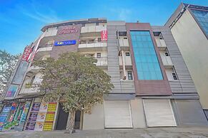 Fabhotel Pingla Residency