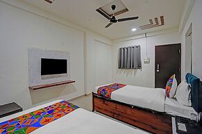 Fabhotel Pearl Inn
