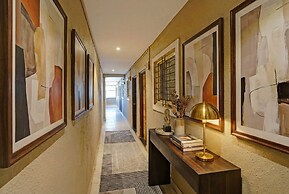 Fabhotel Pearl Inn