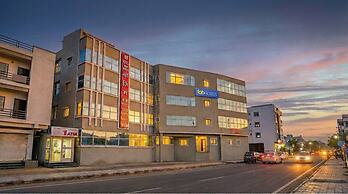 Fabhotel Pearl Inn