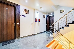 Fabhotel Raj Niwas
