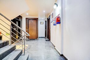 Fabhotel Raj Niwas