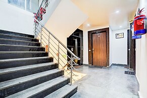 Fabhotel Raj Niwas