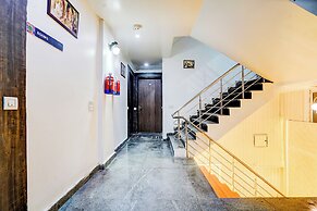 Fabhotel Raj Niwas