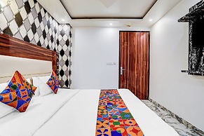 Fabhotel Raj Niwas