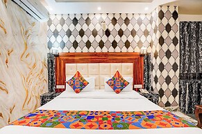 Fabhotel Raj Niwas