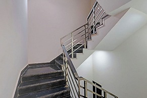 FabHotel Premier Stays - 800m from Artemis Hospitals Gurgaon