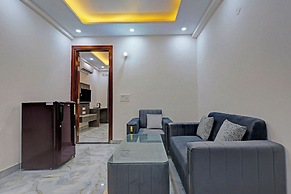 FabHotel Premier Stays - 800m from Artemis Hospitals Gurgaon