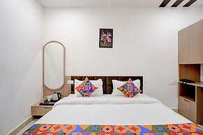 Fabhotel Swastik Villa