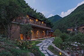 Jinglu Lanshan Inn