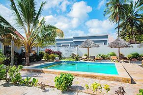 Pongwe Beachfront Villa