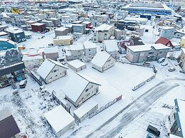 THE VILLAGE 1002