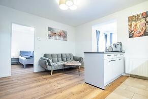 Ideal 2BR 1LR Apt for 6P Donaustadt