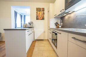 Ideal 2BR 1LR Apt for 6P Donaustadt