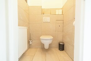 Sweet 2BR 1LR Apartment Donaustadt