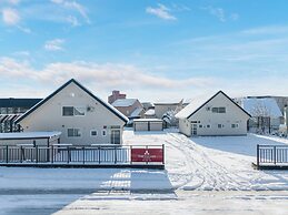 THE VILLAGE 1003