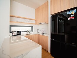 Elegant Aileen 3 Bedroom Pool Villa Naithon
