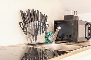 Elegant 2BR 1LR Modern Apt Donaustadt