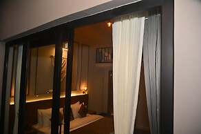 AARUSH HOTEL & RESORT
