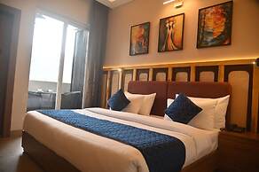 AARUSH HOTEL & RESORT