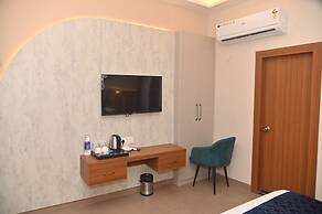 AARUSH HOTEL & RESORT