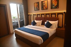 AARUSH HOTEL & RESORT